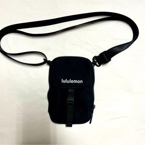 Lululemon Cross body bag